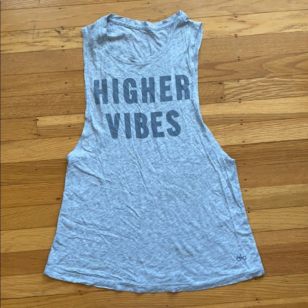Alo Yoga Tank Top size Small Grey